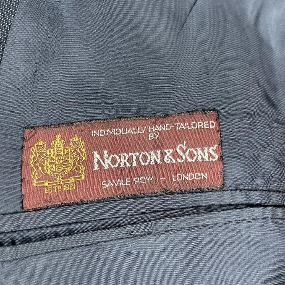 Norton & Sons Savile Row London BESPOKE Blazer 40R Navy Blue 2 BF Single Vent - Picture 3 of 14